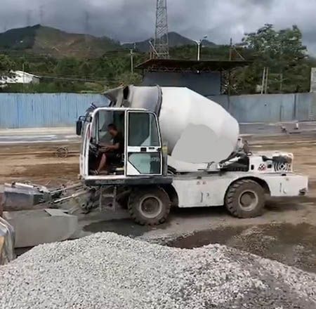 What Can the 2.0 Cubic Self Loading Concrete Mixer Truck Used for