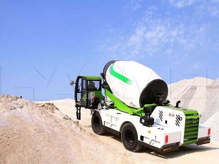 self loading concrete mixer .jpg