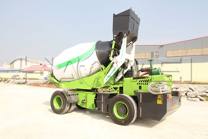 The Top Two Features of Self Contained Concrete Mixer Truck