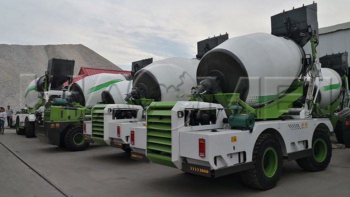 self loading mixer for sale.jpg