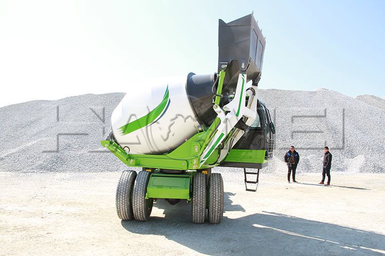 What Can A Self-propelled Concrete Mixer Bring for You