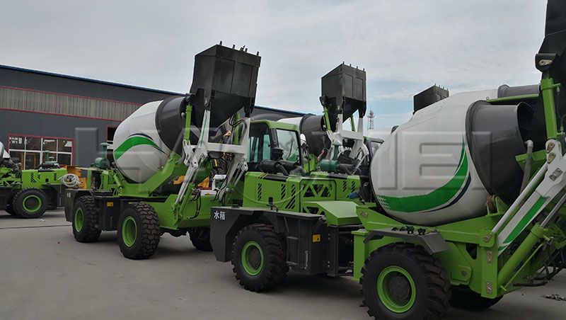 Mini Self Loading Concrete Mixer VS Manual Rotating Concrete Mixer