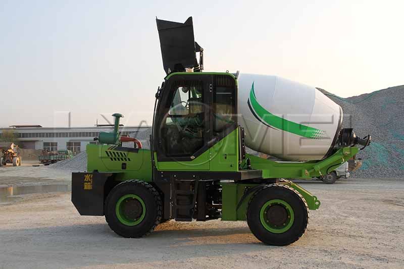 Self Loading Mixer Rental VS Purchase: What is Best for Contractors